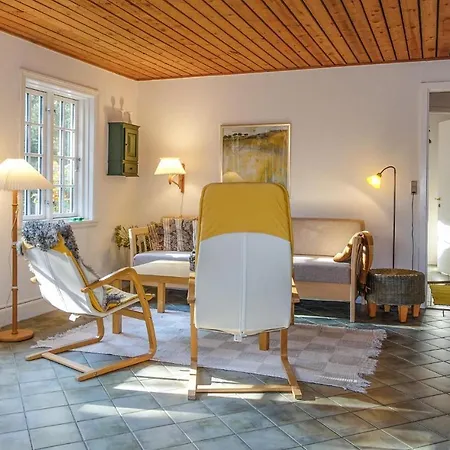 Feriehus Cozy In With Wifi Neksø